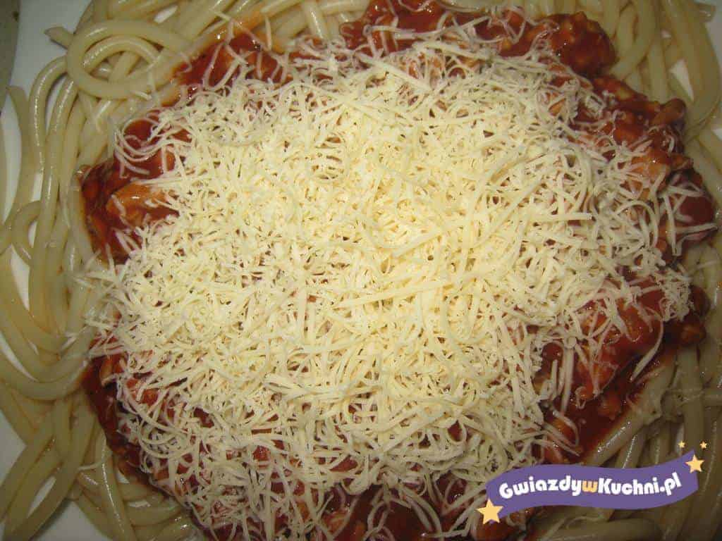 Spaghetti po napoleońsku