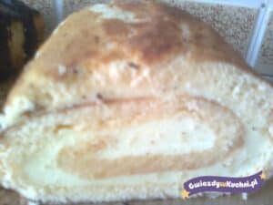 Rolada z bitą śmietaną